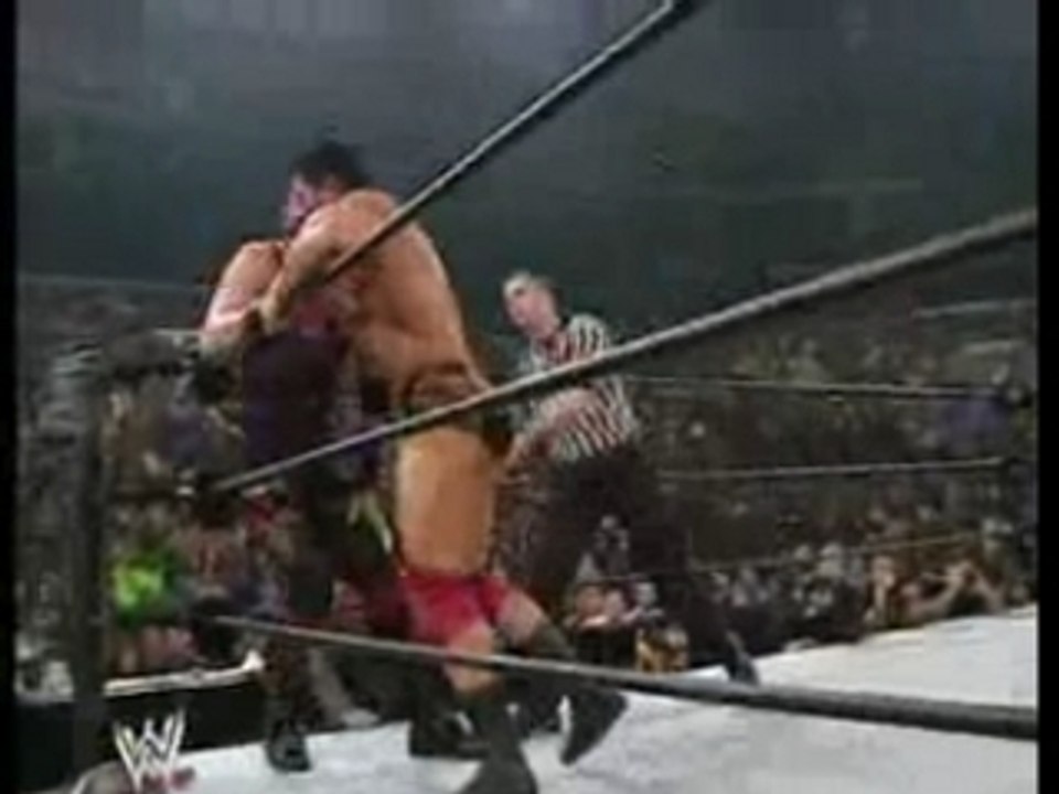WWE - Armageddon 2002  Kane Vs. Batista