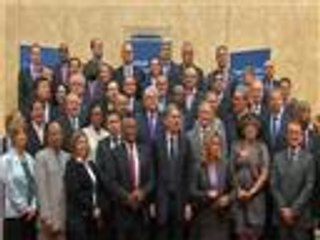 خبراء دوليون يحذرون من خطر "إيبولا" على العالم