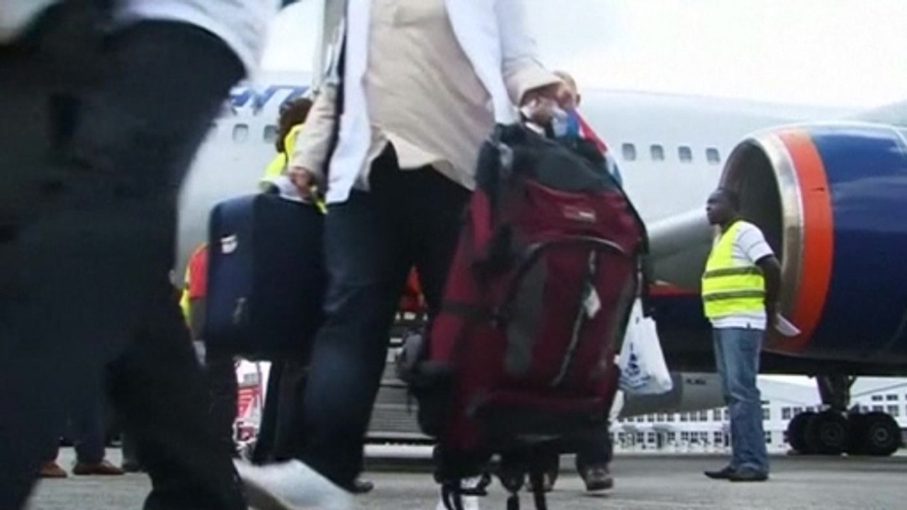 Ebola: aid stepped up
