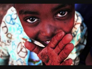 Biri Bizi Gözetliyor - Emre Dorman