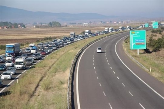 Bolu'da 15 Kilometrelik Bayram Trafiği