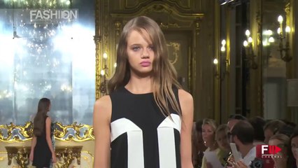 HEOHWAN SIMULATION Show S/S 2015 Milan - model Diana Moroz by Fashion Channel HD