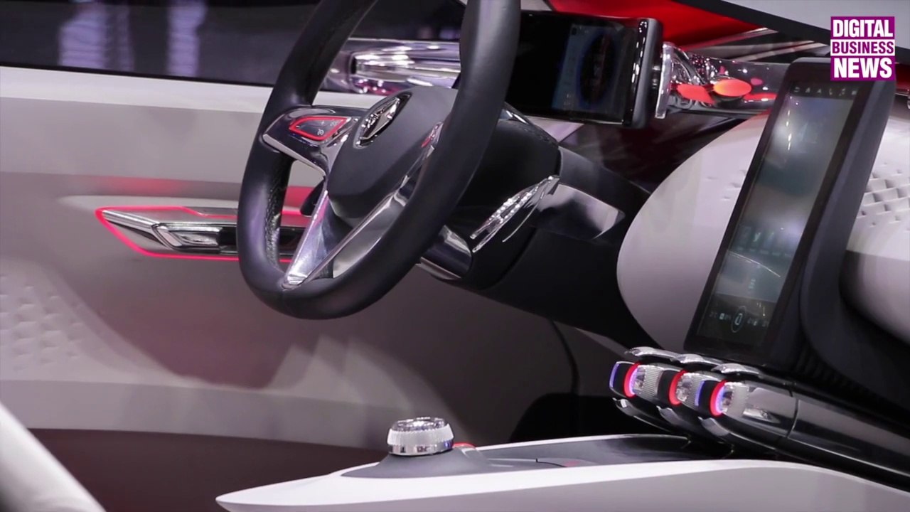 [Mondial Auto] Le Trip Advisor de Citroën, le concept car connecté de Renault