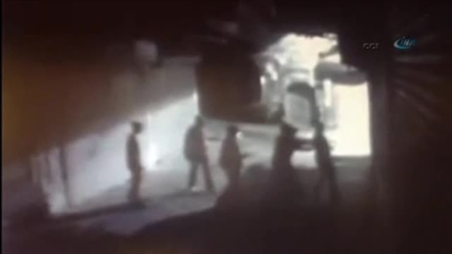 Oğlunun Gözünün Önünde Böyle Öldürüldü