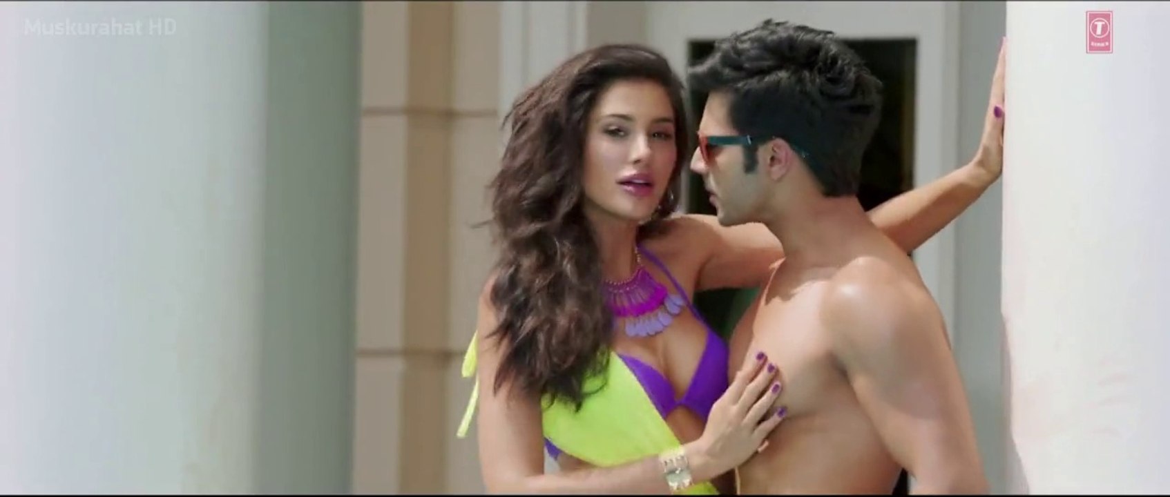 Galat baat hai - Nargis Fakhri - Mai Tera Hero - Full HD Video Song