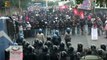 Vertice BCE a Napoli, scontri in piazza tra manifestanti e forze dell’ordine