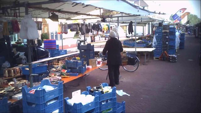 Amsterdam Noord. Markt Van Der Pekstraat.
