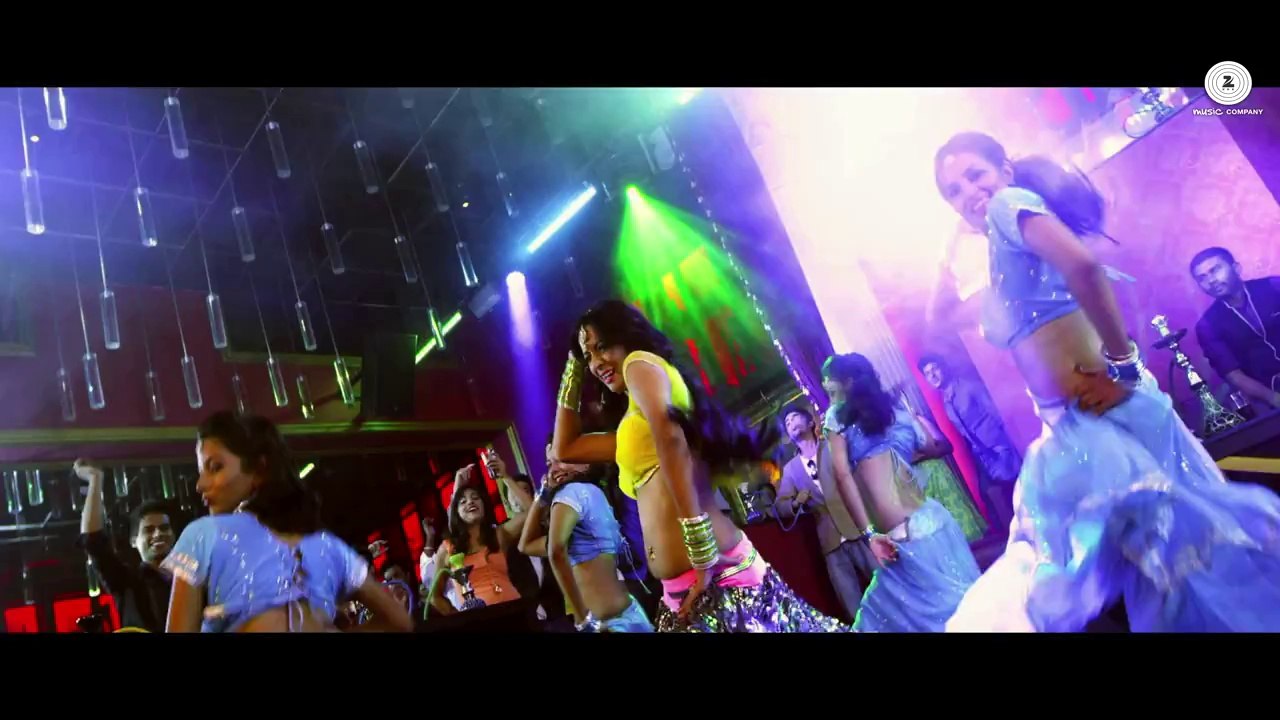 Mohalle Mein Hookah~ Hum Hai Teen Khurafati