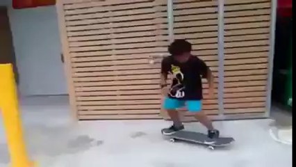 telented little child watch this video.