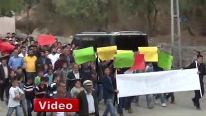 Çukurcada Işid Saldırılarına Protesto Yürüyüşü