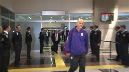 Galatasaray Kayseri?de Meşalelerle Karşılandı