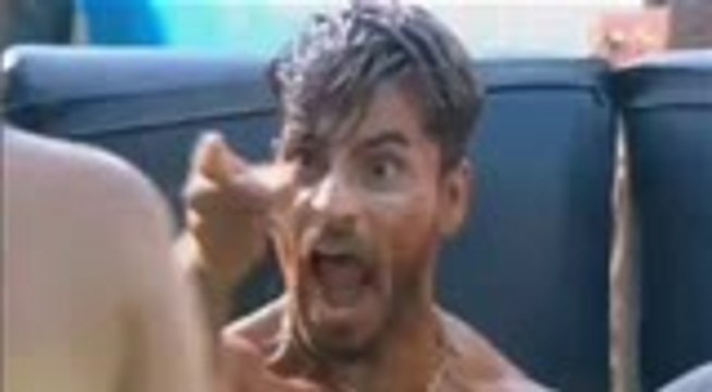 Bigg Boss Season 8 Episode 7 - Gautam Gulati And Karishma Tanna