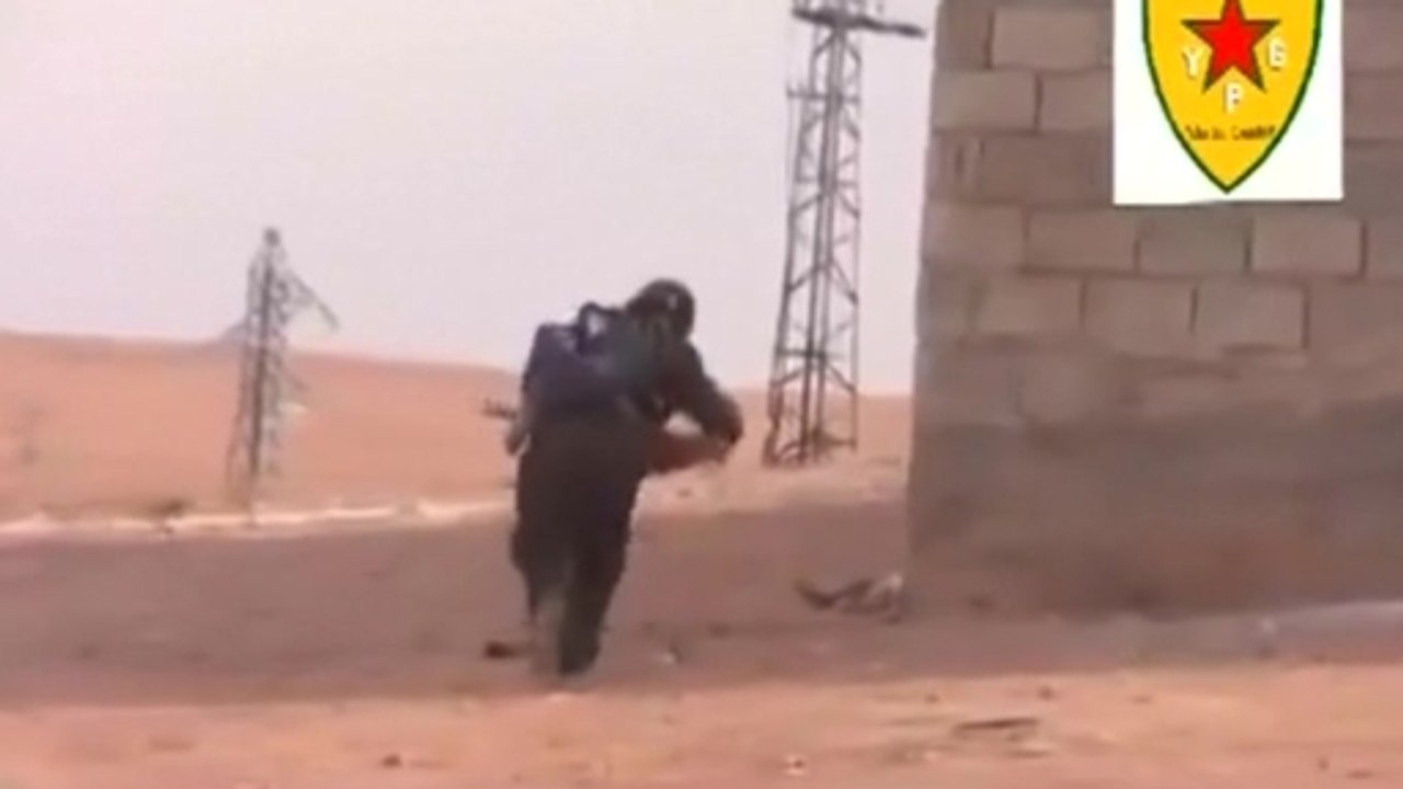 Kurdish fighters, battling Islamic State, warn of possible massacre in Kobani