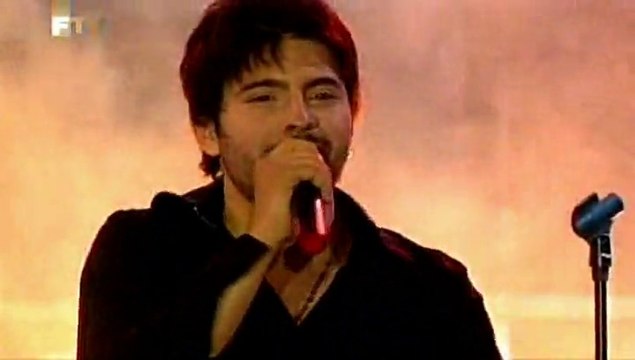 Toše Proeski @ PRATIM TE ~ Sarajevo 2006. (1. pjesma)