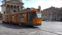 Tramway Série 2800 : Départ de la station Piazza Gran Madre sur la ligne 13/ du tramway de Turin