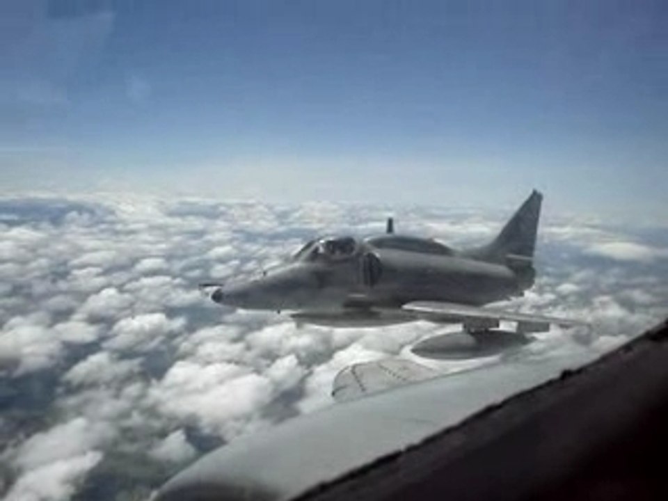 Brazilian_A-4_Skyhawks_in_formation