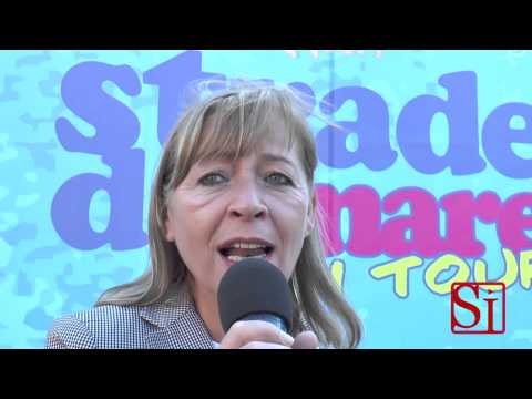 Giugliano (NA) - Vittime della strada, flash mob degli studenti (04.10.14)