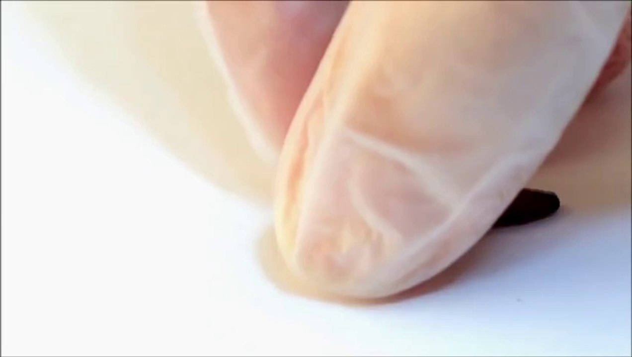 This is what Happens to a Teeth If It is Left in a Soft Drink