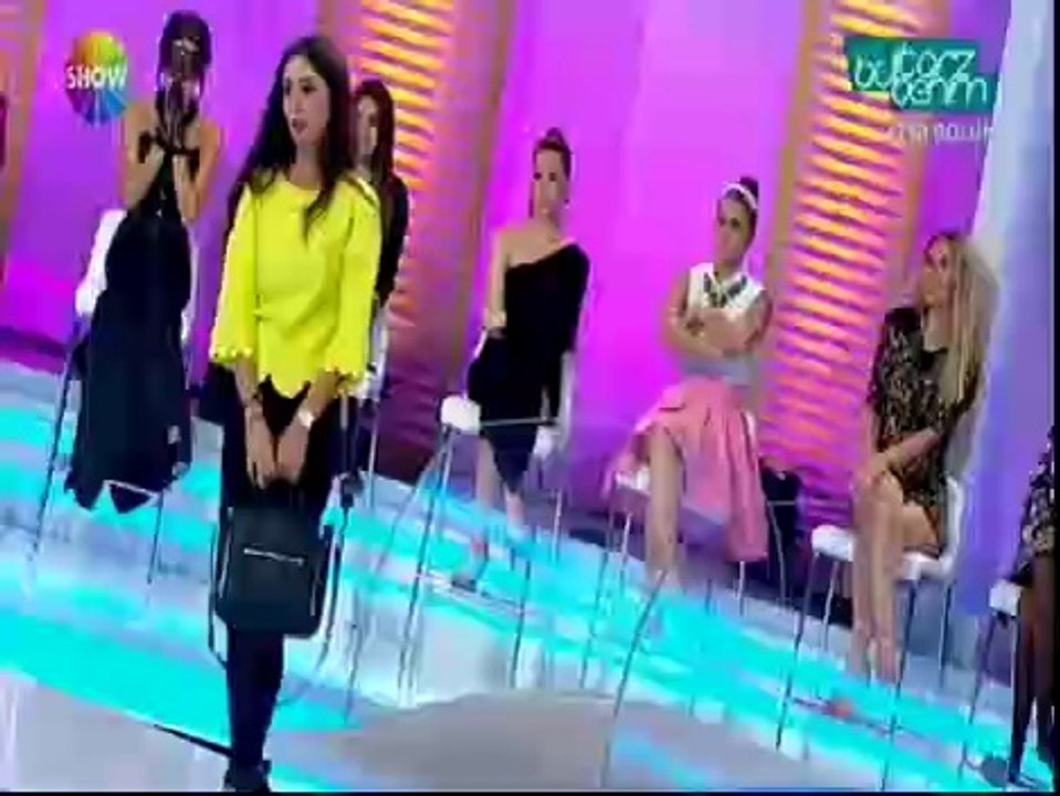 ayşegül doğan sarı bluz siyah tayt 03 10 2014