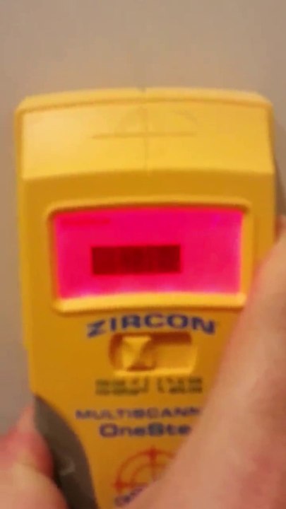 Zircon MultiScanner® i500 Center-Finding Stud Finder Review