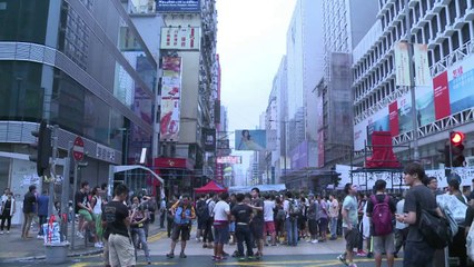 Hong Kong: les étudiants rompent le dialogue après des violences