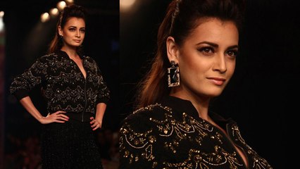 Diya Mirza Walks The Ramp For Karan Johar @ Myntra Fashion Weekend 2014 !