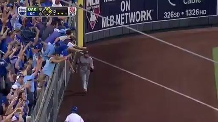 Salvador Perez Walk-Off Single vs A's to Win AL Wild Card