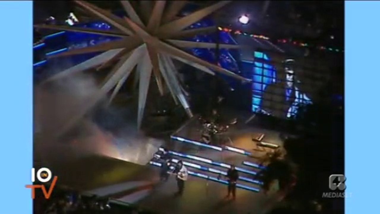 Hubert KaH - Love Is So Sensible (live)