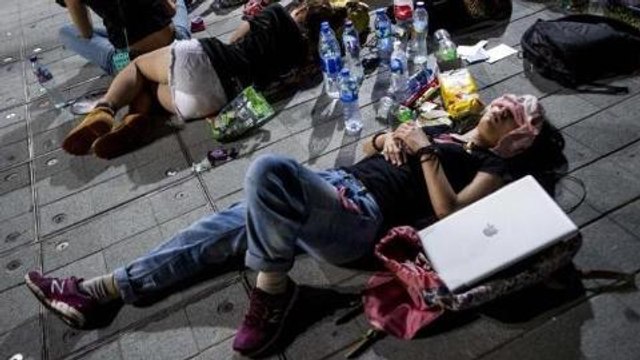 Hong Kong leader rules out resignation despite protesters' calls