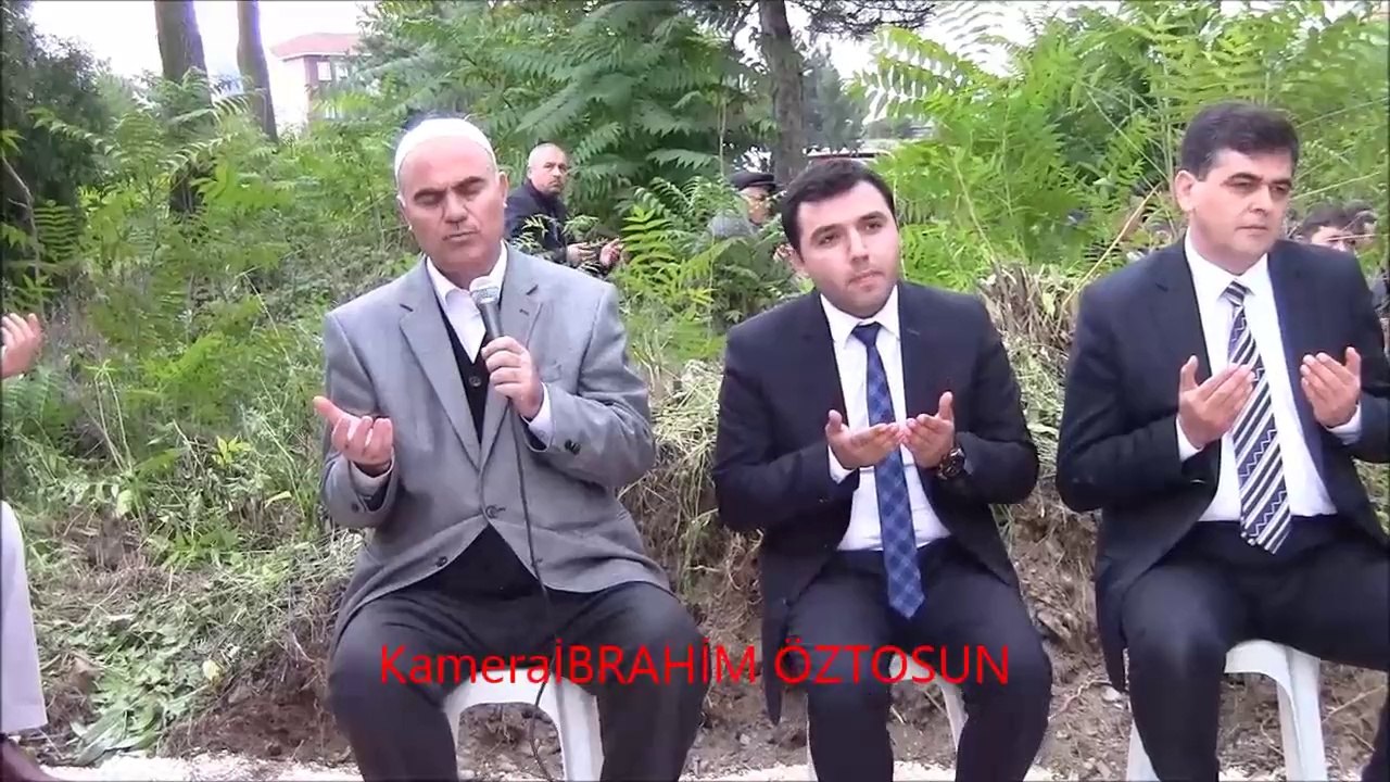 PAZARYERİ İLÇESİNDE ASIRLIK KABİR ZİYARETİ GELENEĞİ(İBRAHİM ÖZTOSUN)
