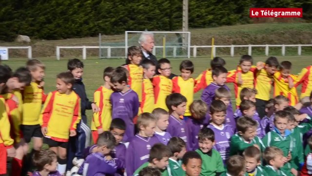 Boquého (22). Michel Hidalgo inaugure les vestiaires et le club-house