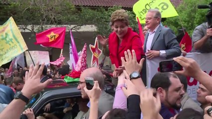 Dilma encontra eleitores na véspera da votação