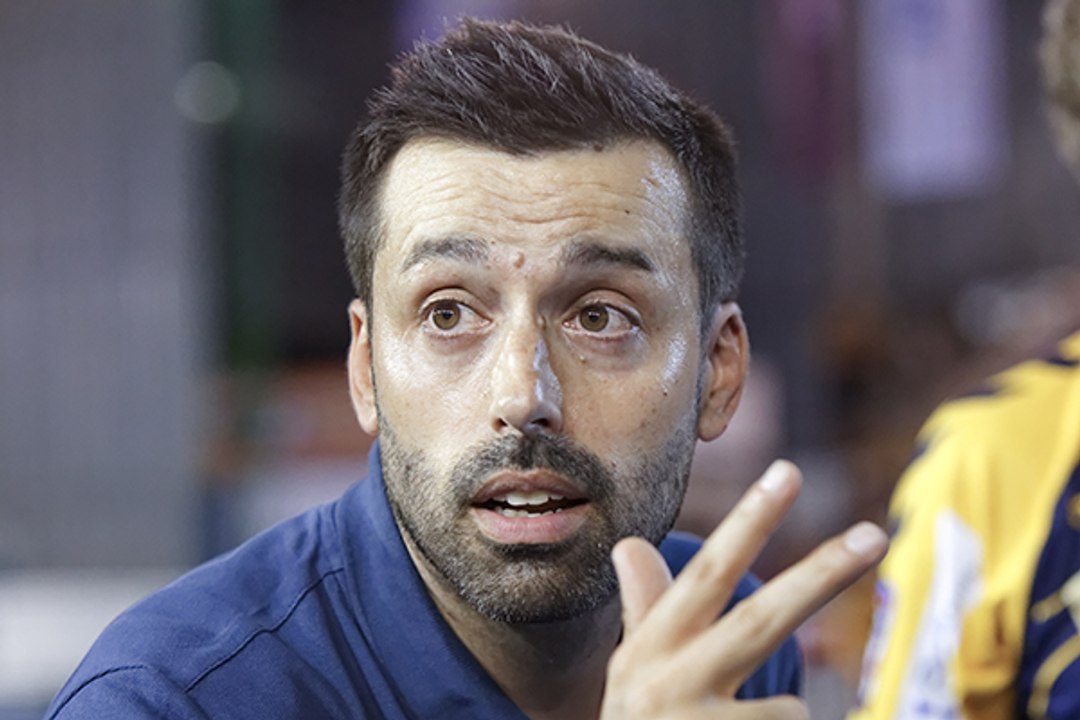 SRVHB/Toulouse: Inside dans les vestiaires