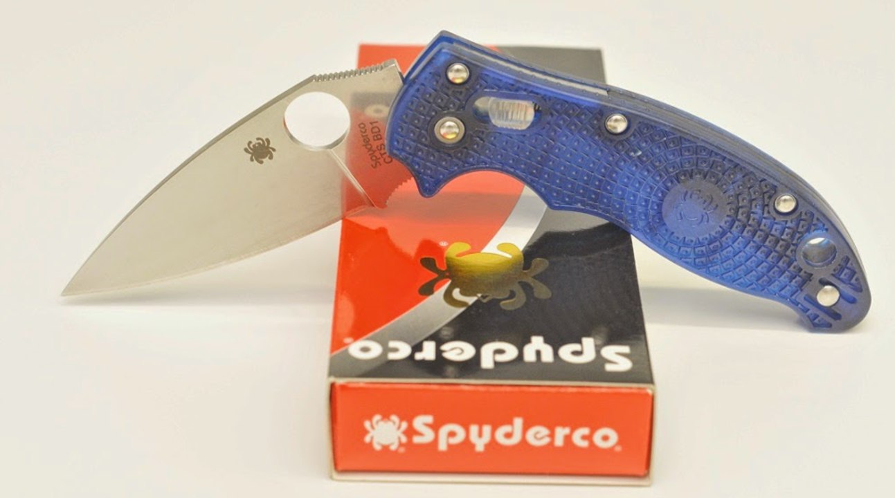 Review - Spiderco Manix 2 Translucent Blue