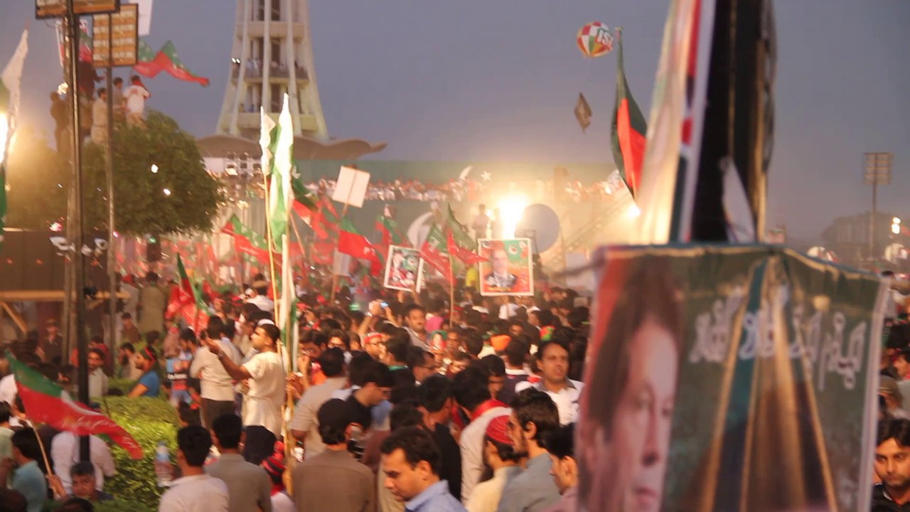 Aazan at PTI LAHORE JALSA MINAR-E-PAKISTAN of IMRAN KHAN 28 SEP 2014 Canon ESO 7D Camera