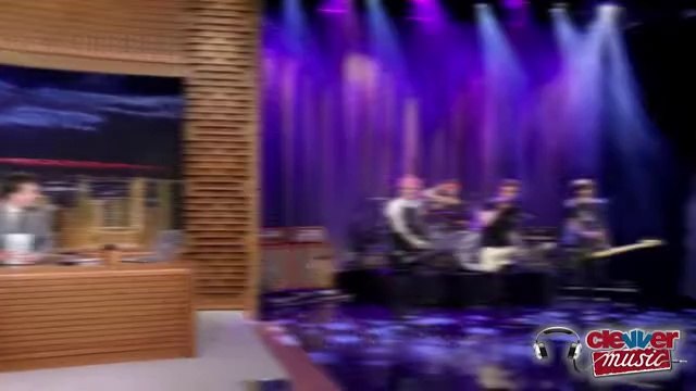 5 Seconds of Summer Sing #FallSongs Tweets on Jimmy Fallon- 5SOS on Tonight Show