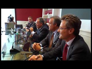 Napoli - L'inaugurazione della banca Fideuram -2- (03.10.14)