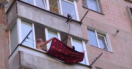 Sopayla Kedi Kurtarma Operasyonu