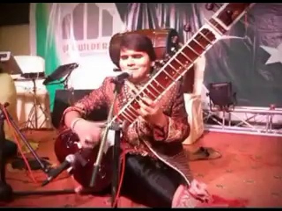 Shabih Sen Sitar (Chaap Tilak Sab Cheen Li Naina Mila kay)