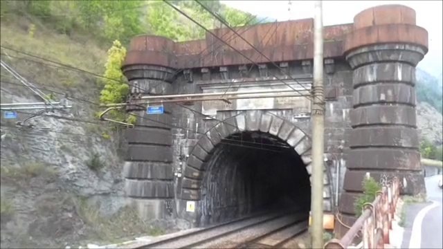 Le tunnel ferroviaire du Fréjus vu du coté italien