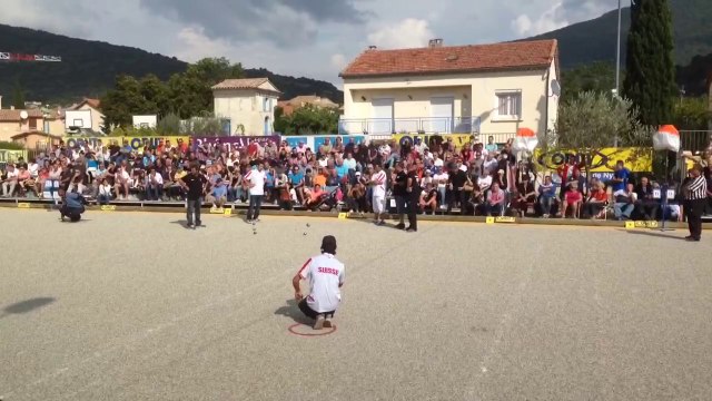 Demi-finale de l'International à pétanque de la ville de Nyons. A revoir dans les vidéos du jeudi !