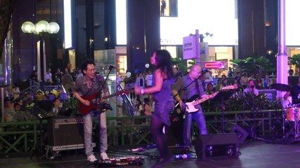 [Sony RX100 III] LIVE! Queen - Don't Stop Me Now by Shirlyn & The UnXpected @ Orchard Road