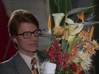 Bernadette Lafont chante "Une belle fille comme moi"