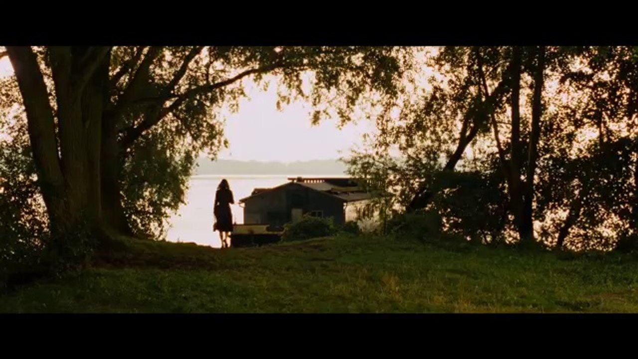Phoenix trailer