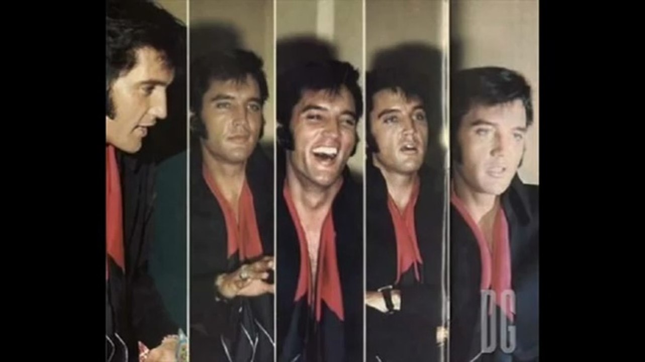Elvis Presley- "Memories"     Laughing Version