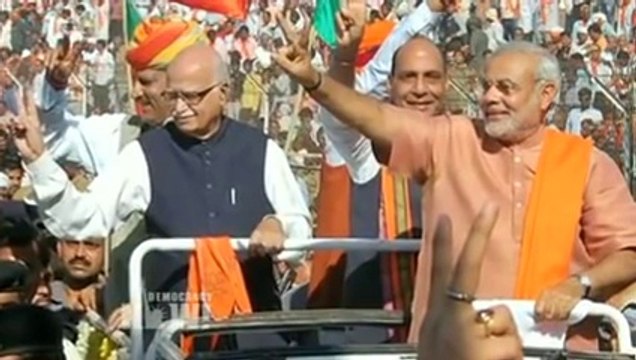 Arundhati Roy on the Dark Side of Narendra Modi, Frontrunner to Be Next Indian PM