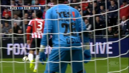 PSV move clear after 3-0 win