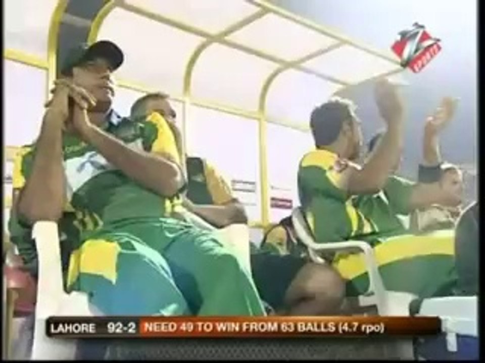 Go Nawaz GO voice in Pakistan Australia  T20 match watch video.