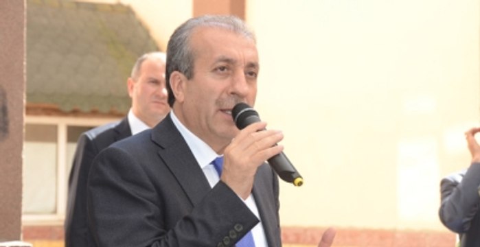 Bakan Mehdi Eker Canlı Yayında Kürtçe Şarkı Söyledi