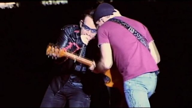 Bono em seus ouvidos Until The end of the world